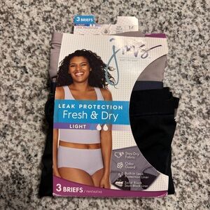 Hanes Leak Protection Briefs - 3 Briefs - Multicolor - Size 14